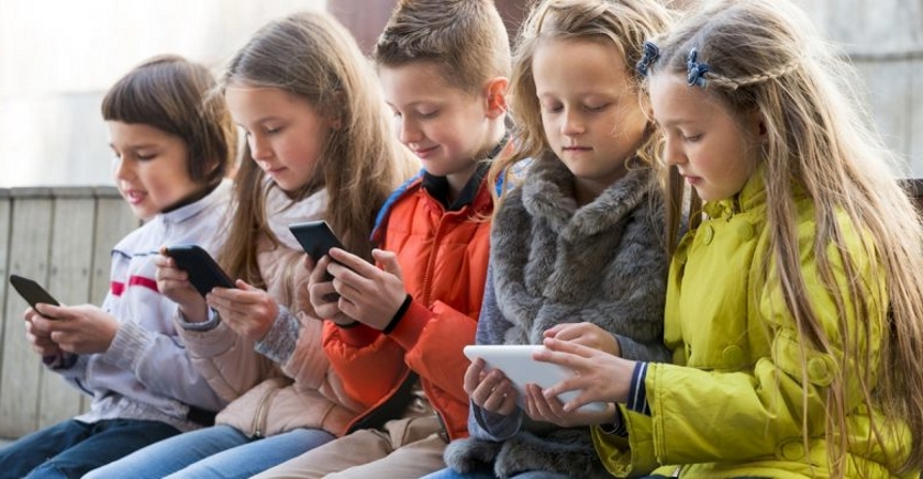 Jak české děti tráví čas na internetu